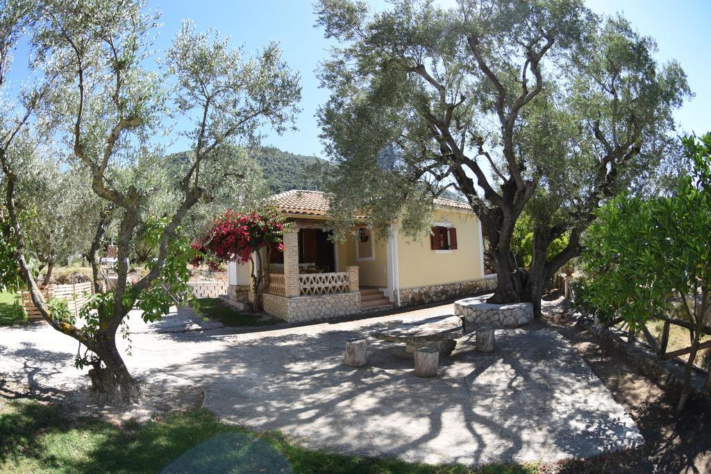 Villa Yannis' Village *
